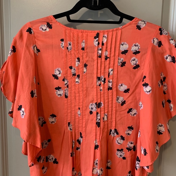 Like new! Anthropologie boho floral top! - Picture 5 of 6